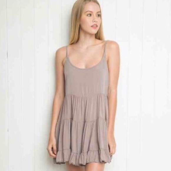 Brandy Melville Dresses & Skirts - Brandy Melville Jada Dress